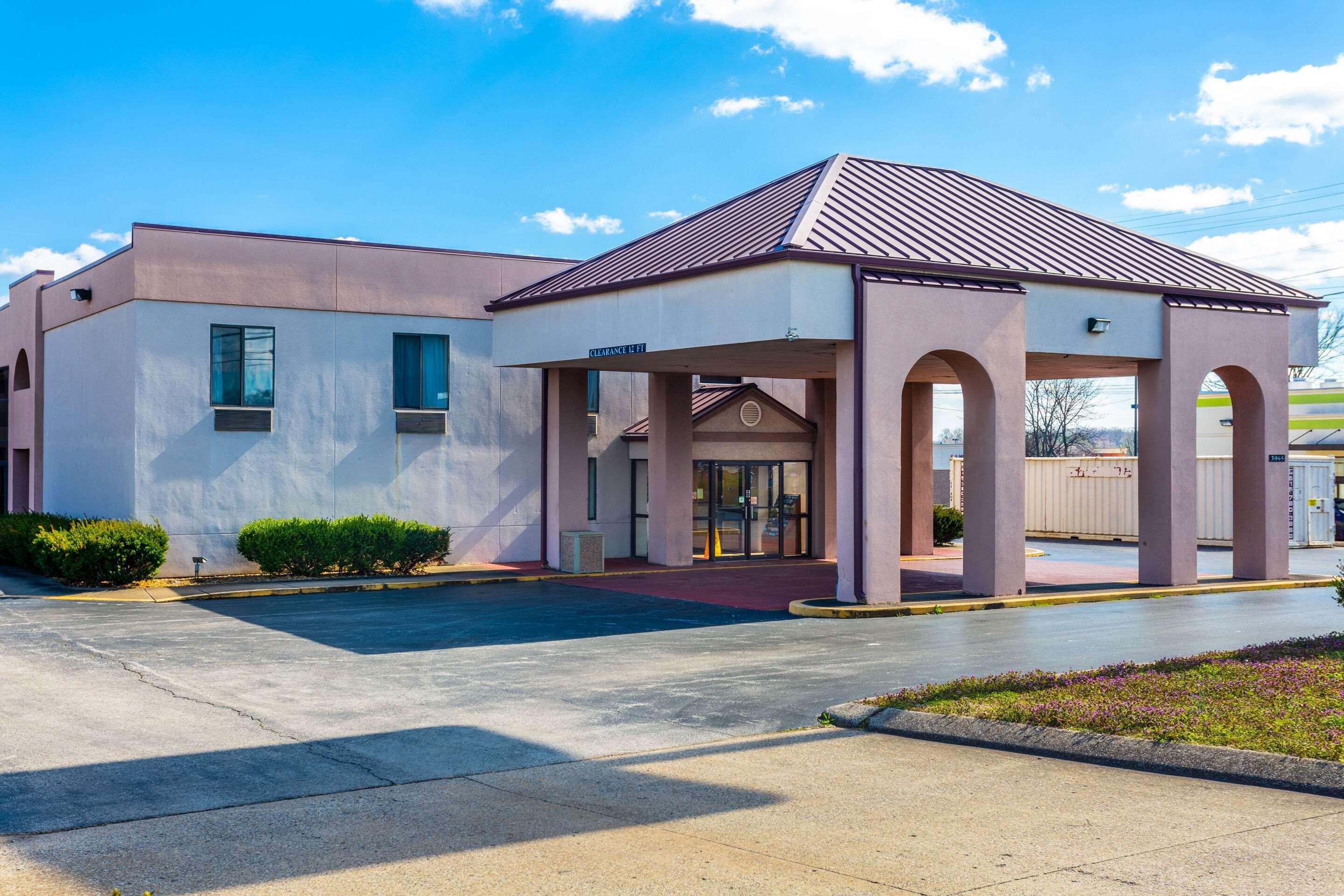 Econo Lodge & Suites Clarksville Kültér fotó