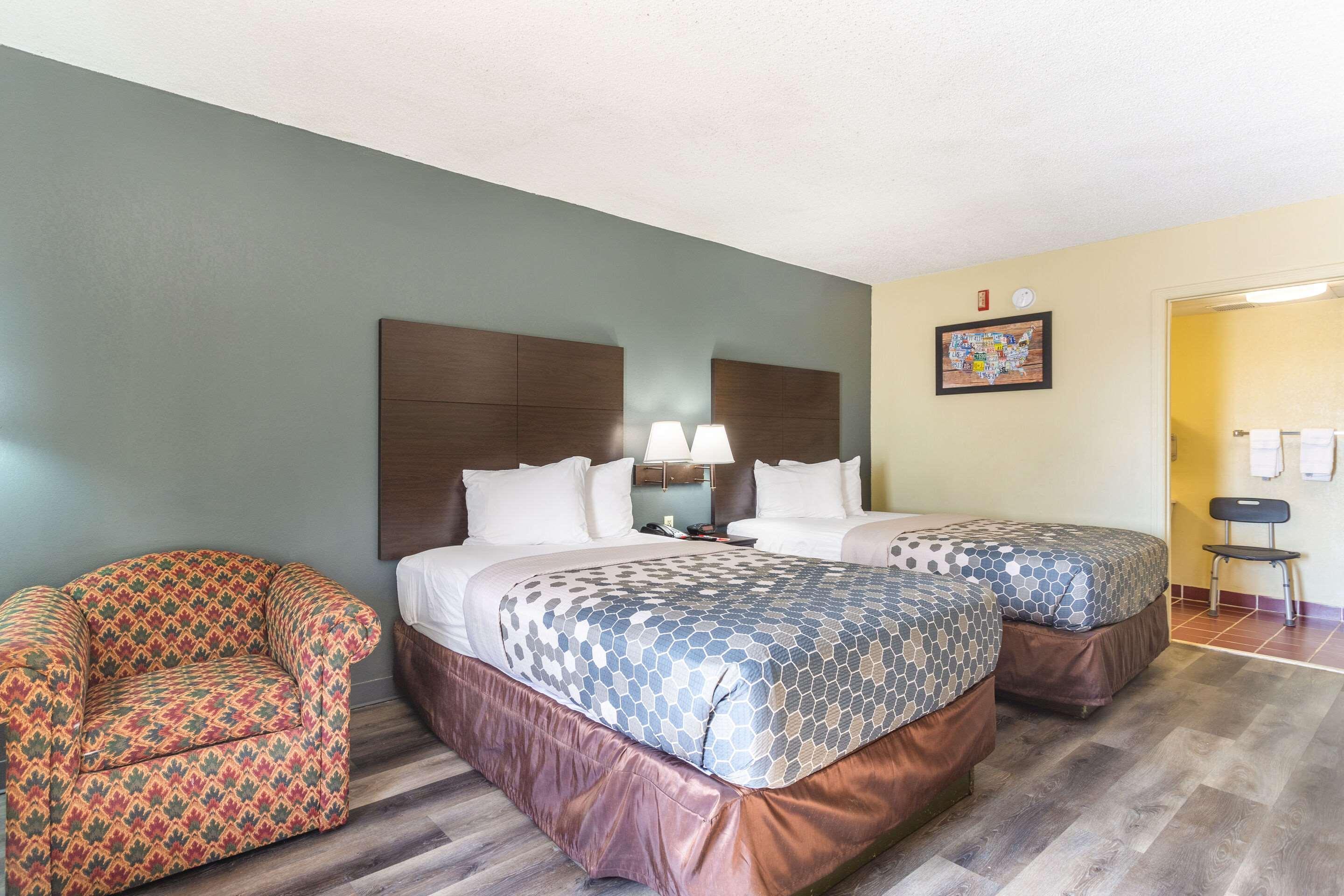 Econo Lodge & Suites Clarksville Kültér fotó